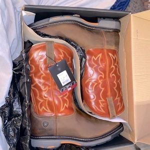 Justin WorkHog Wide Square Toe Steel Toe Work Boot
